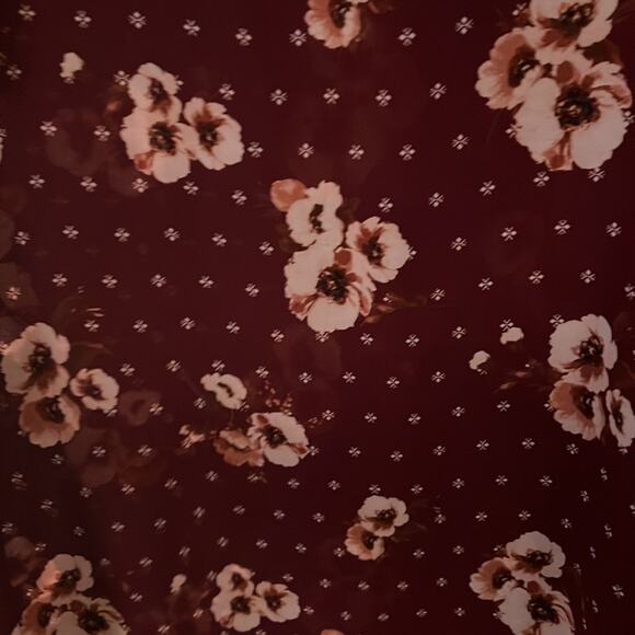 torrid Floral Print Georgette Sharkbite Top Size 2 - Picture 5 of 7